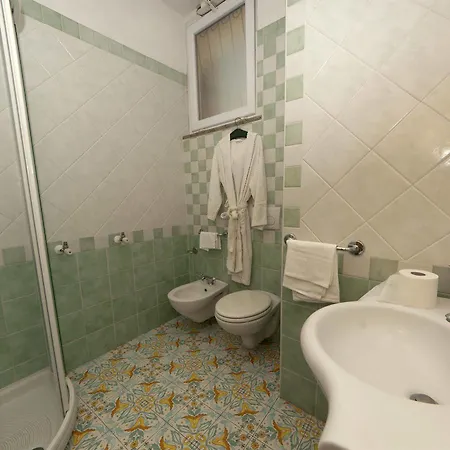 Franca 3* Forio di Ischia