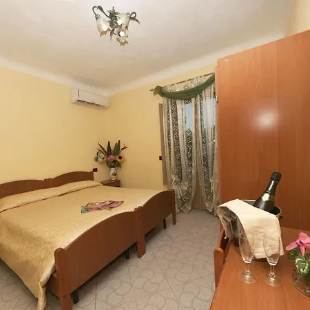 Franca Hotel